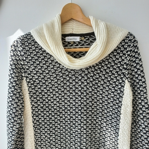 Calvin Klein Women's Black/Cream Cowl Neck Sweater Size M US - Picture 4 of 13